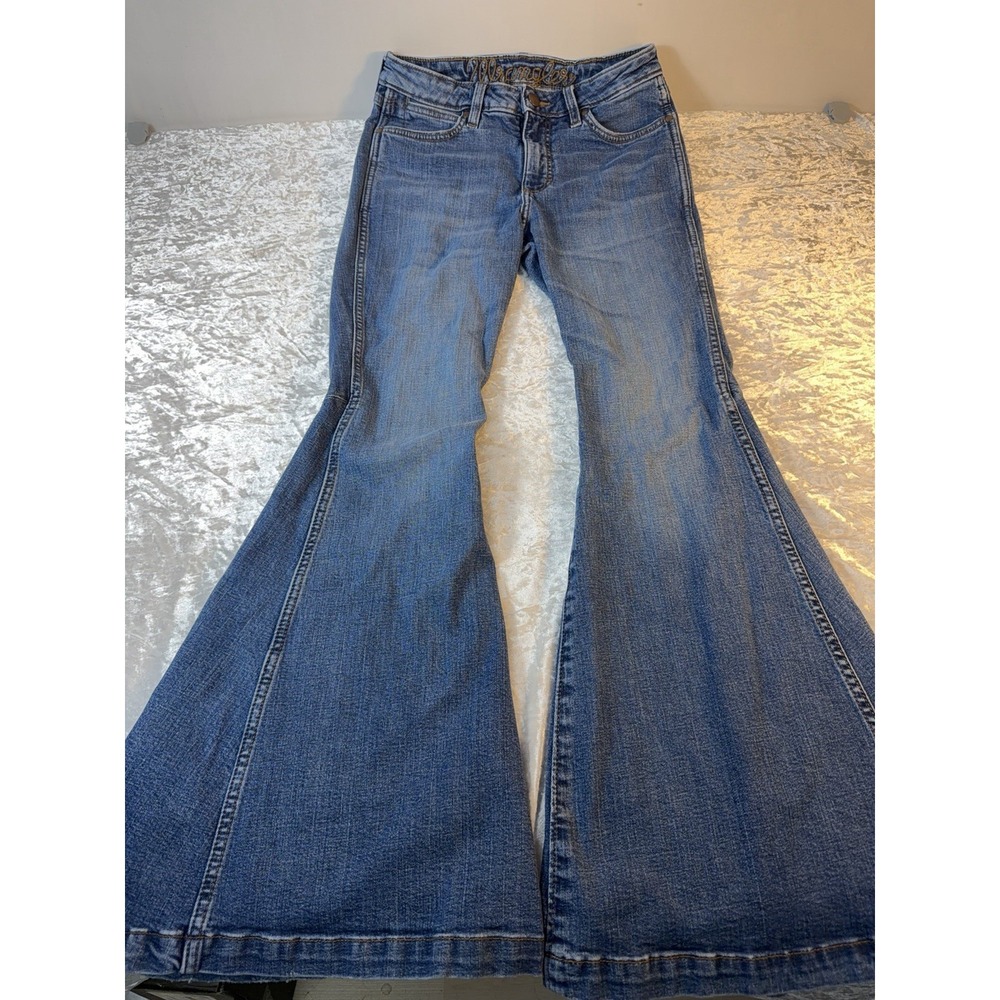 Wrangler Women's Jeans 27x31 High Rise Flare Bell Bottom Western Y2K Blue
